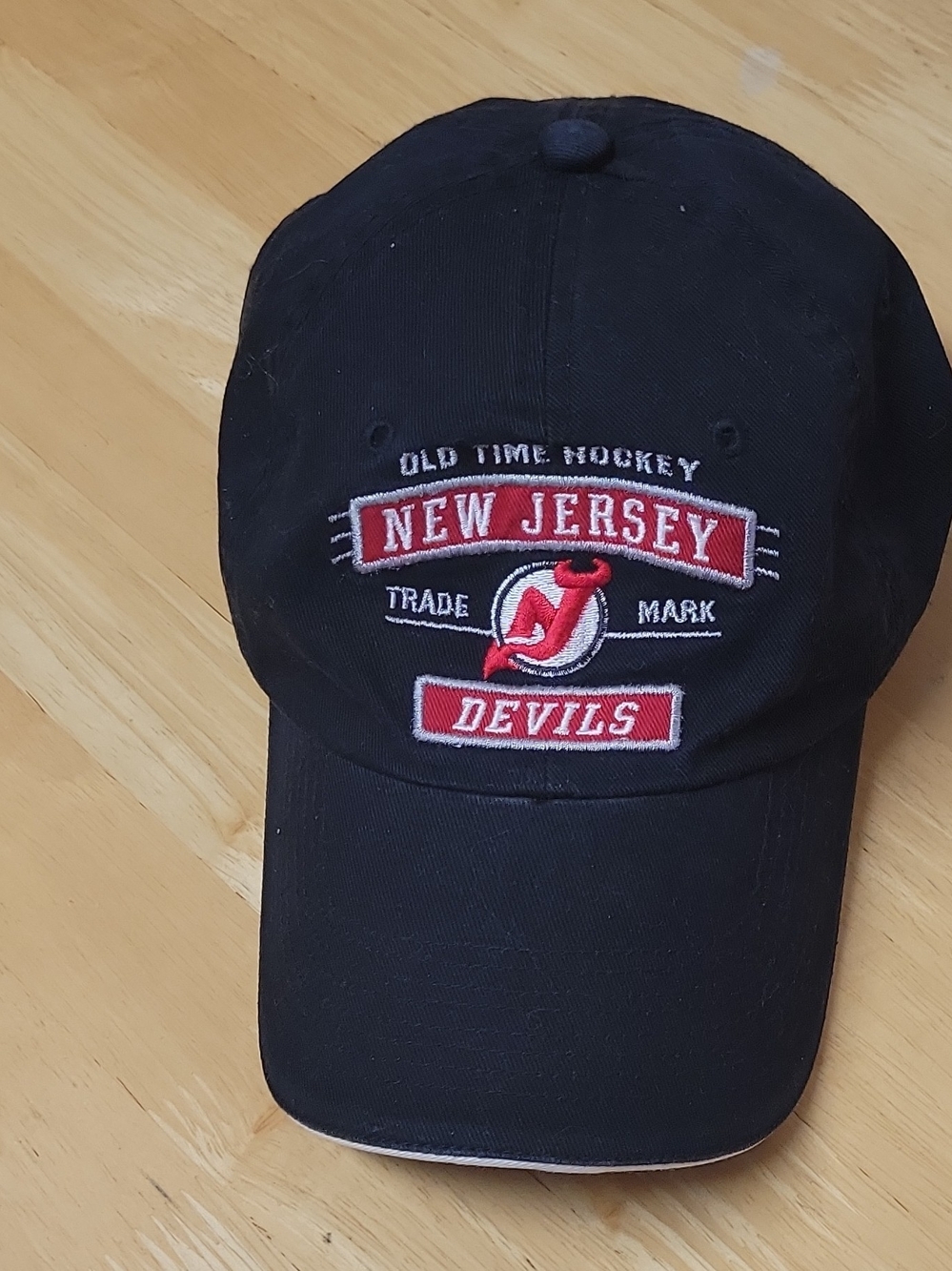 NHL New Jersey Devils Black and Red Embroidered Baseball Hat
